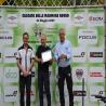 images/2025/06/e-bike_enduro_2025/Roberto Bianchetti premiato da Ortenzo Sanguinato e Danilo Irti.JPG